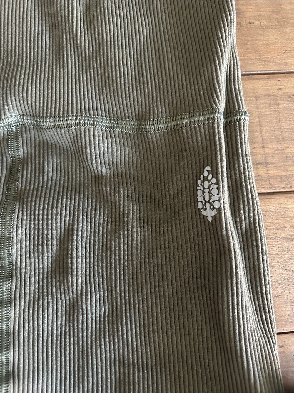 Free People Free Throw Onesie OLIVE GREEN - Picture 3 of 7